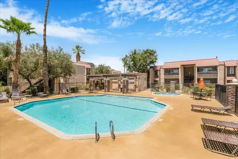 44260 Monroe St, Indio, CA 92201