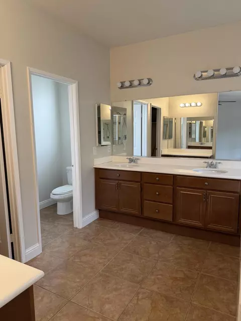 Bath - 41054 Rawling Ct, Indio, CA 92203 photo 1 of 1