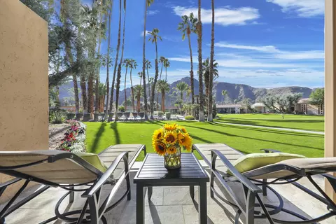 76955 Lark Dr, Indian Wells, CA 92210