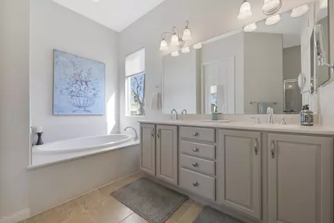 Bath - 81025 Avenida Lorena, Indio, CA 92203 photo 1 of 2