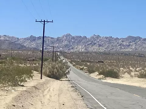 5125 Lear Ave, Twentynine Palms, CA 92277