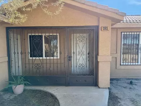 1303 Bering Blvd, Thermal, CA 92274