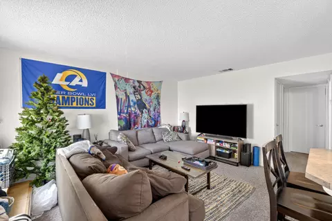 Living - 48314 Stewart Dr, Indio, CA 92201 photo 2 of 3