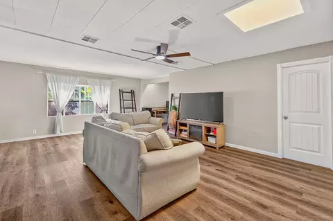 33 Diamond E Dr, Palm Desert, CA 92260 photo 8