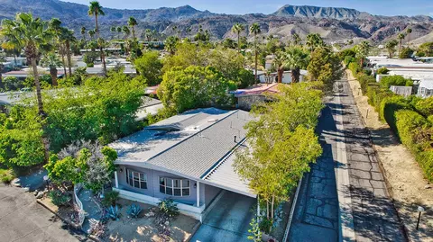 33 Diamond E Dr, Palm Desert, CA 92260