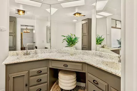 33 Diamond E Dr, Palm Desert, CA 92260 photo 12