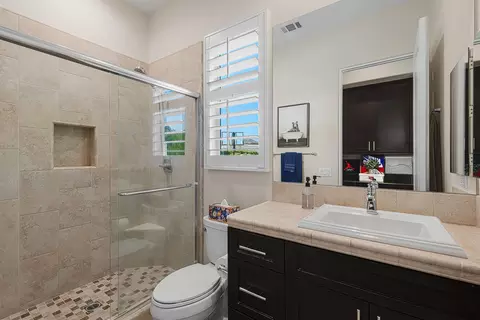 Bath - 80977 Rockspur Ct, Indio, CA 92201 photo 6 of 6