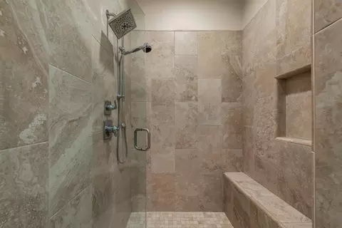 Bath - 80977 Rockspur Ct, Indio, CA 92201 photo 2 of 6