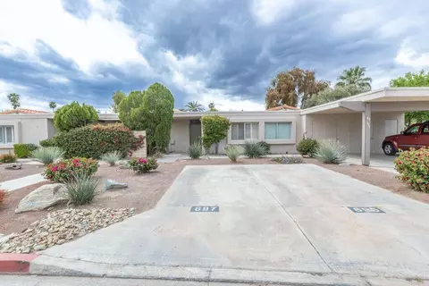 48697 Eisenhower Dr, Indio, CA 92201