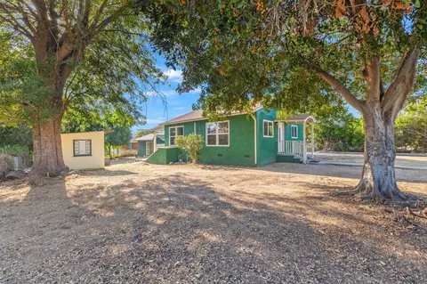 Exterior - 1873 Soffel Ave, Mentone, CA 92359 photo 12 of 14