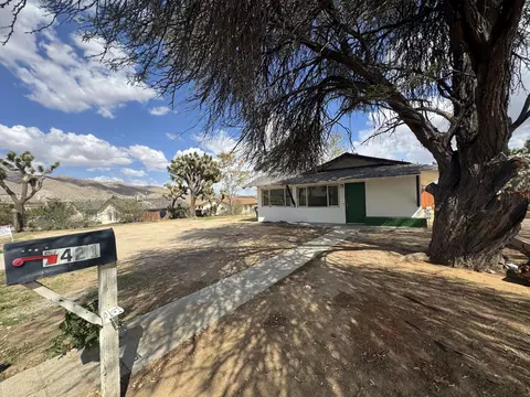 7421 Bannock Trl, Yucca Valley, CA 92284
