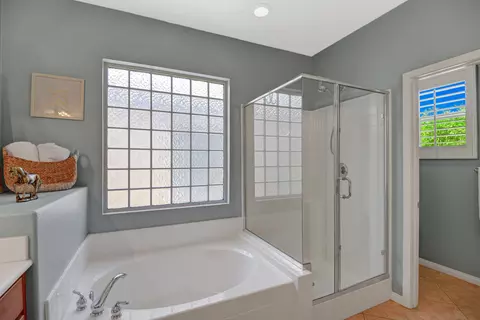 Bath - 82237 Travolta Ave, Indio, CA 92201 photo 2 of 6