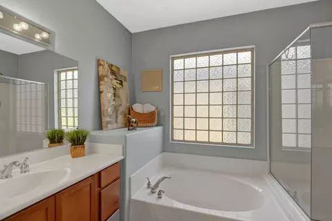 Bath - 82237 Travolta Ave, Indio, CA 92201 photo 1 of 6