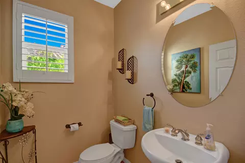Bath - 82237 Travolta Ave, Indio, CA 92201 photo 6 of 6