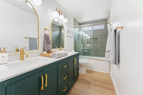 Bath - 80888 Boulder Dr, Indio, CA 92201 photo 4 of 4