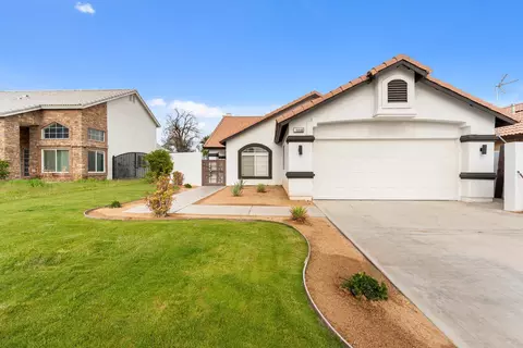 Exterior - 80888 Boulder Dr, Indio, CA 92201 photo 2 of 10