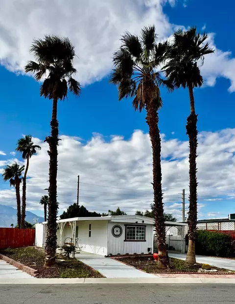 32059 Westchester Dr, Thousand Palms, CA 92276