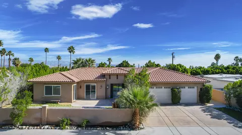 2990 N Biskra Rd, Palm Springs, CA 92262