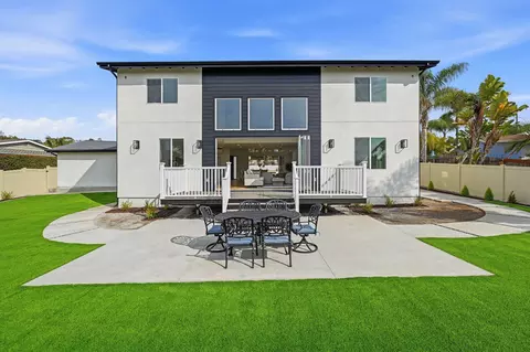 Exterior - 2779 Wilson St, Carlsbad, CA 92008 photo 8 of 17