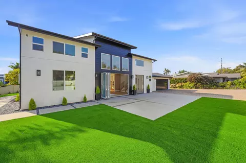 Exterior - 2779 Wilson St, Carlsbad, CA 92008 photo 4 of 17