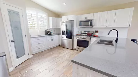 Kitchen - 80318 Windsong Way, Indio, CA 92201 photo 2 of 4