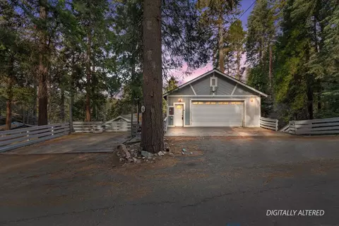 810 Oakmont Ln, Lake Arrowhead, CA 92352