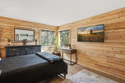 Bedroom - 465 Wabash Ln, Sugarloaf, CA 92386 photo 1 of 10