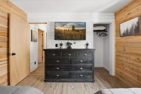 Bedroom - 465 Wabash Ln, Sugarloaf, CA 92386 photo 7 of 10
