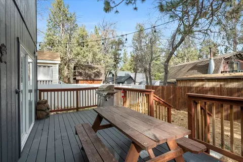 Exterior - 465 Wabash Ln, Sugarloaf, CA 92386 photo 6 of 10