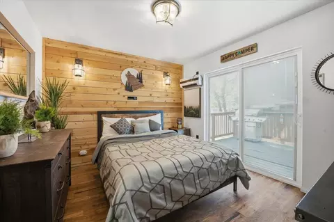 Bedroom - 465 Wabash Ln, Sugarloaf, CA 92386 photo 8 of 10