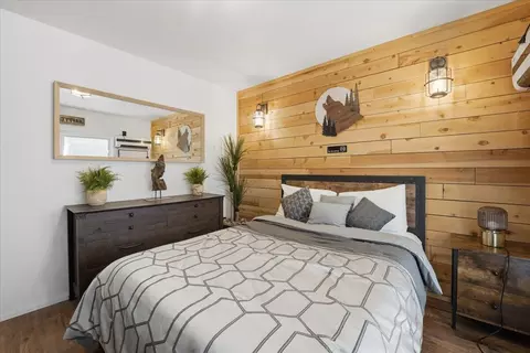 Bedroom - 465 Wabash Ln, Sugarloaf, CA 92386 photo 9 of 10