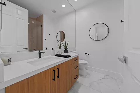 Bath - 79950 Tangelo, La Quinta, CA 92253 photo 5 of 5