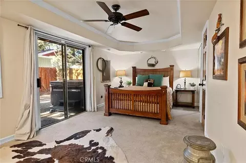 Bedroom - 933 East Ln, Big Bear City, CA 92314 photo 1 of 6