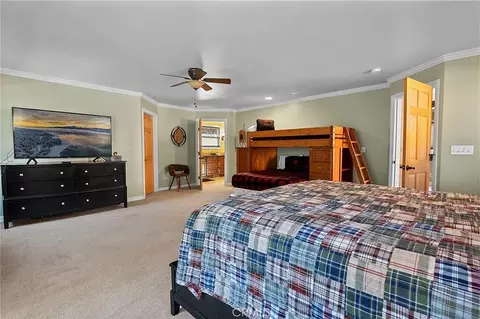 Bedroom - 933 East Ln, Big Bear City, CA 92314 photo 6 of 6