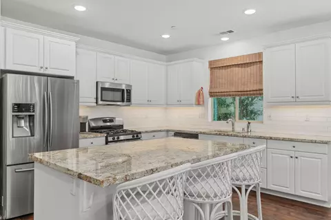 Kitchen - 82692 Burnette Dr, Indio, CA 92201 photo 1 of 5