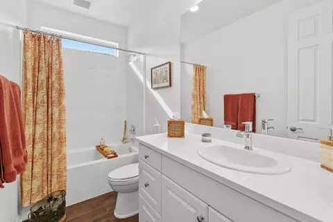 Bath - 82692 Burnette Dr, Indio, CA 92201 photo 2 of 2