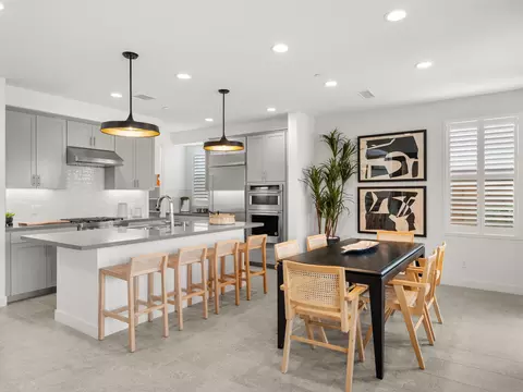 73368 Warhol Ln, Palm Desert, CA 92211