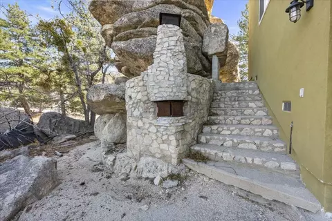 Exterior - 33334 Forrest Dr, Running Springs, CA 92382 photo 9 of 9