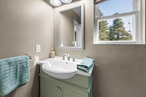 Bath - 33334 Forrest Dr, Running Springs, CA 92382 photo 3 of 3