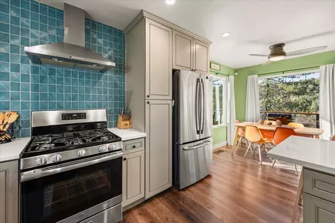 Kitchen - 33334 Forrest Dr, Running Springs, CA 92382 photo 4 of 4