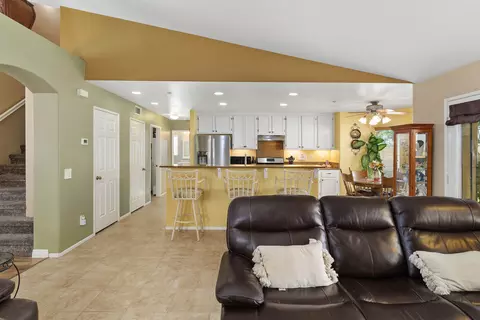 7348 Elderberry Ct, Fontana, CA 92336 photo 9