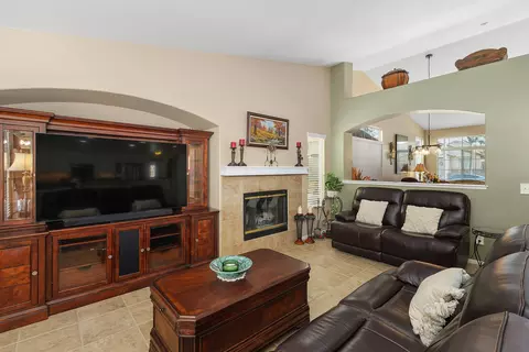 7348 Elderberry Ct, Fontana, CA 92336 photo 7