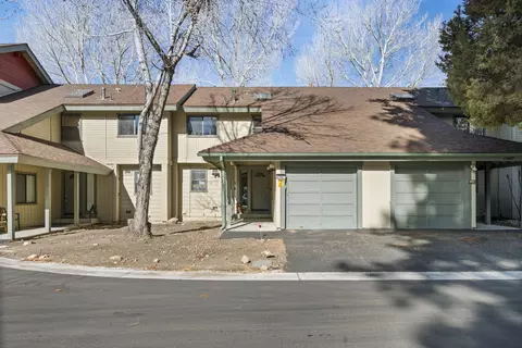 43067 Goldmine Woods Ln, Big Bear Lake, CA 92315