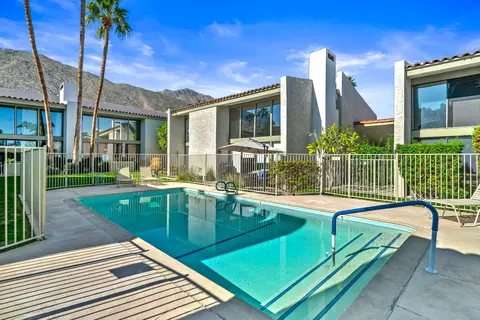 231 E La Verne Way, Palm Springs, CA 92264
