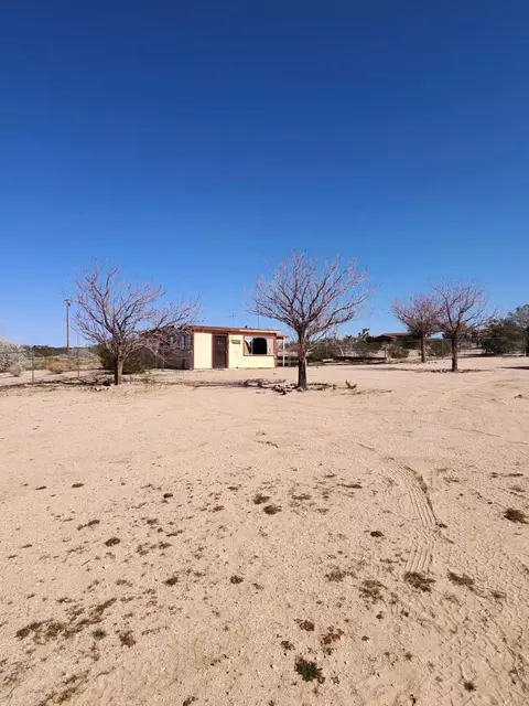 Exterior - 64625 Sonora Rd, Joshua Tree, CA 92252 photo 2 of 8