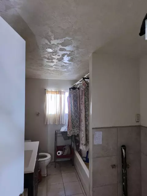 Bath - 64625 Sonora Rd, Joshua Tree, CA 92252 photo 1 of 1