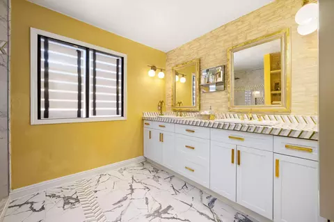 Bath - 7674 Rockaway Ave, Yucca Valley, CA 92284 photo 1 of 4