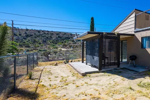 Exterior - 7674 Rockaway Ave, Yucca Valley, CA 92284 photo 13 of 13