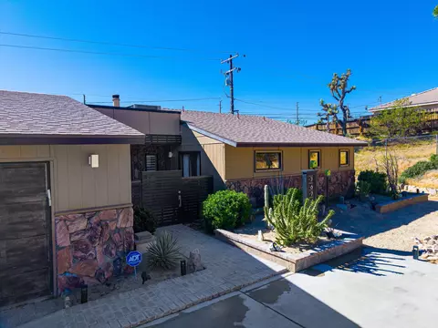 Exterior - 7674 Rockaway Ave, Yucca Valley, CA 92284 photo 2 of 13