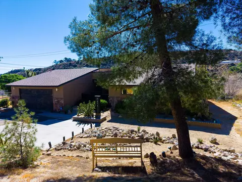Exterior - 7674 Rockaway Ave, Yucca Valley, CA 92284 photo 4 of 13